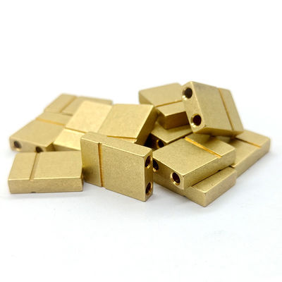 qualité  Custom Precision Machining CNC Brass Parts Non Standard Components usine